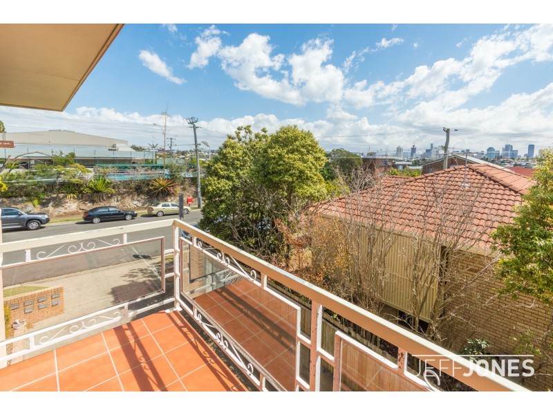 4/6 Fifth Avenue, Coorparoo QLD 4151