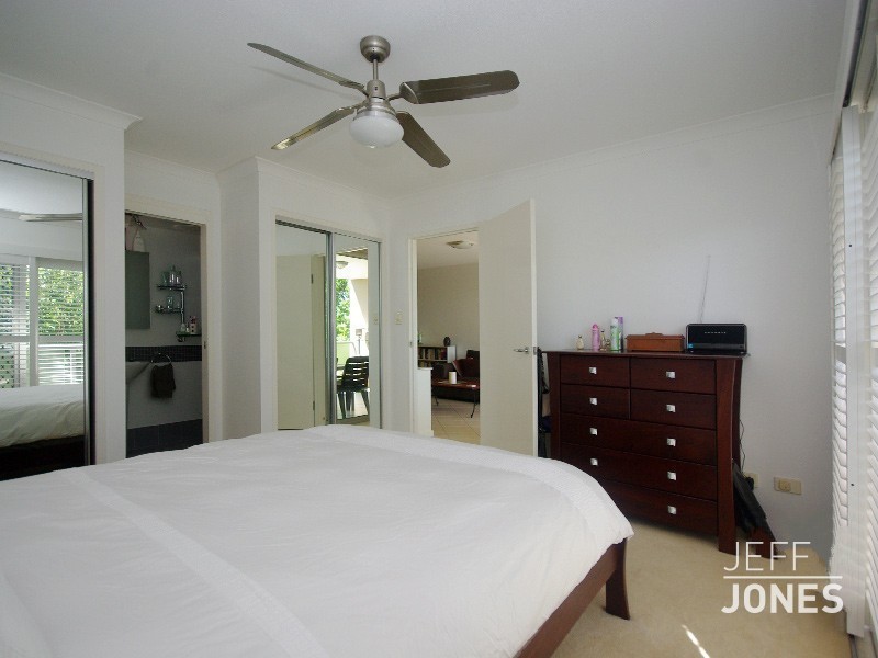 4/17 Deviney Street, Morningside QLD 4170