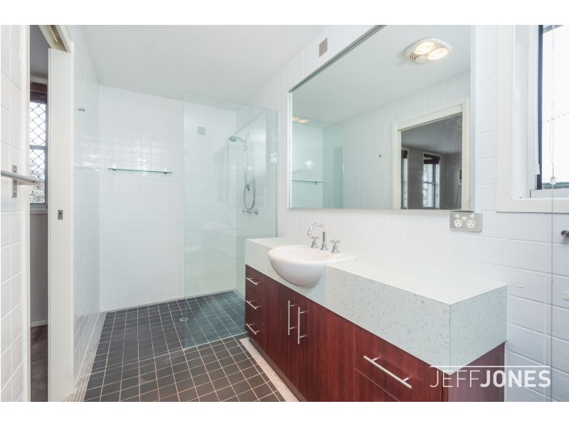 23 Mount Street, Greenslopes QLD 4120