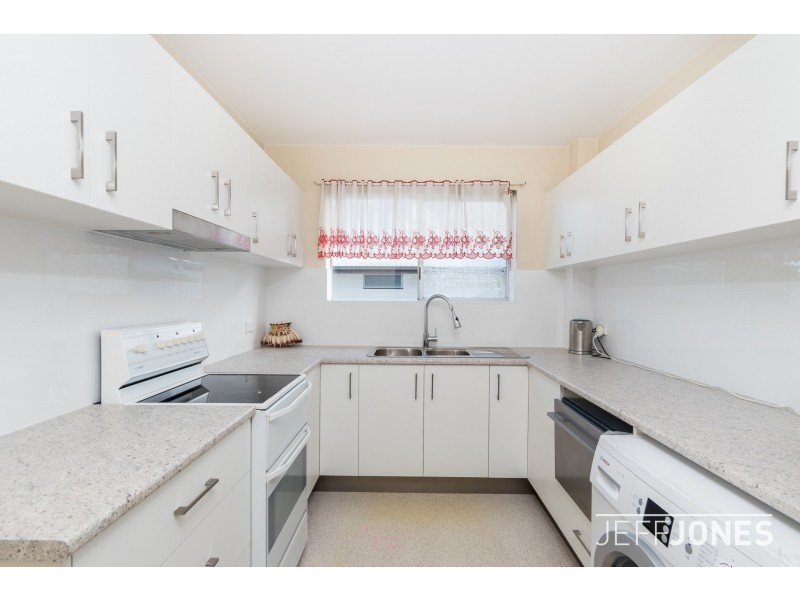 1/53 Thomas Street, Greenslopes QLD 4120