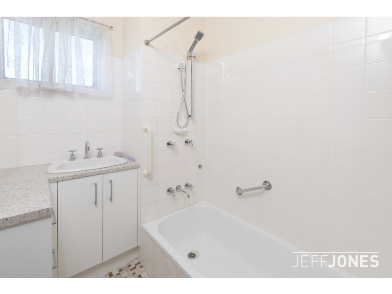 1/53 Thomas Street, Greenslopes QLD 4120