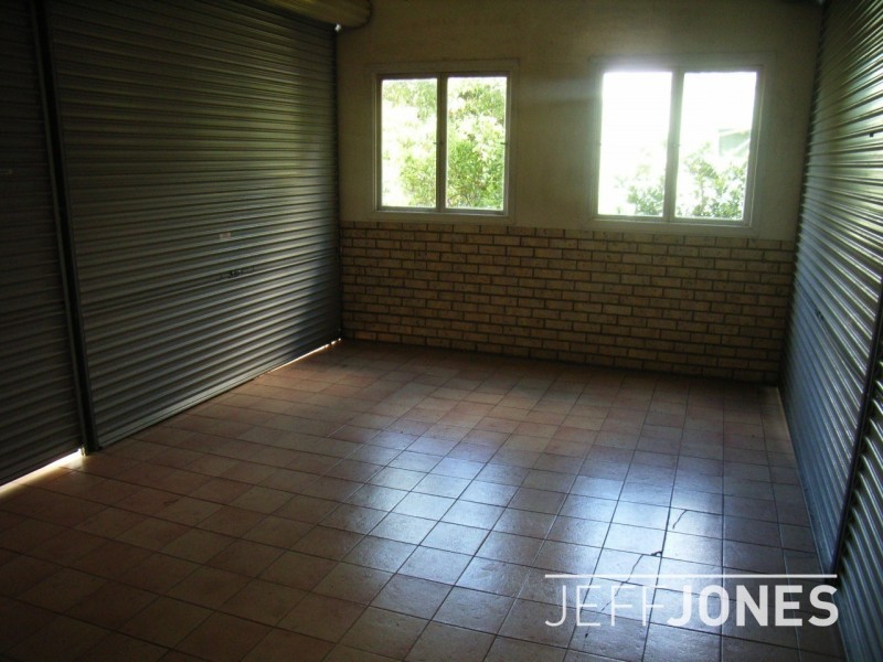 2/46 Carl Street, Woolloongabba QLD 4102