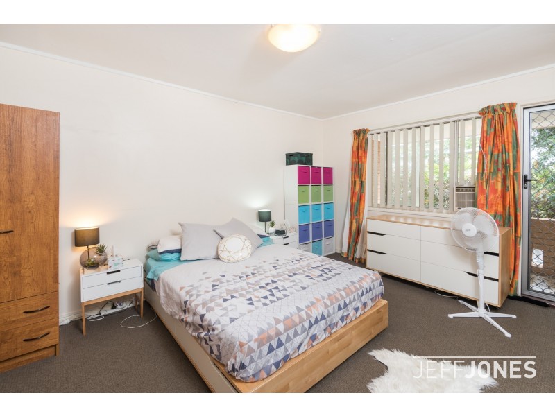 2/10 Herbert Street, Annerley QLD 4103