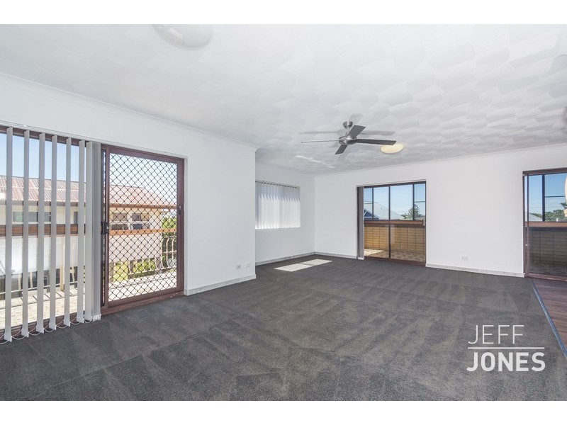 2/30 Vine Street, Greenslopes QLD 4120