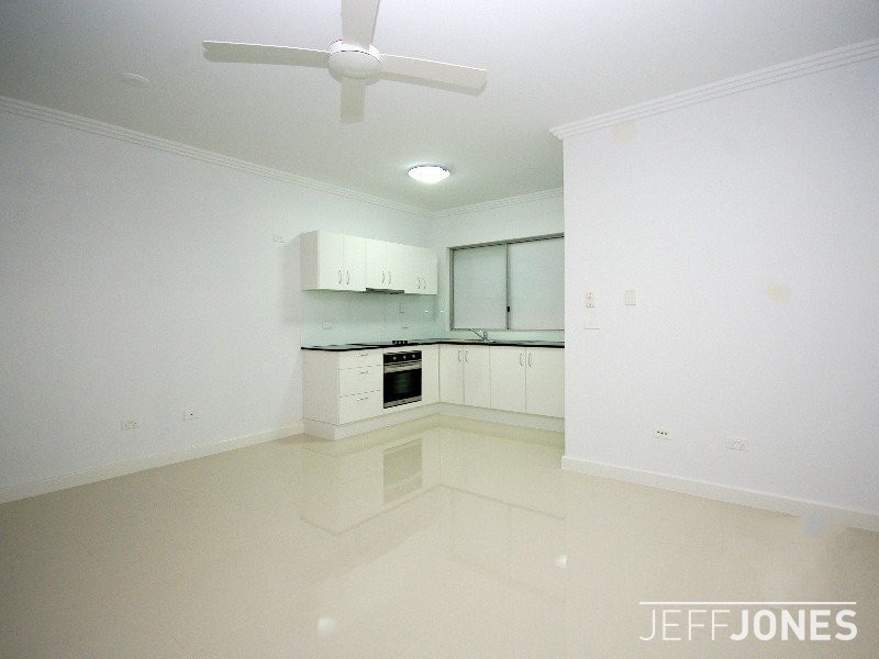 8/12 Old Cleveland Road, Greenslopes QLD 4120