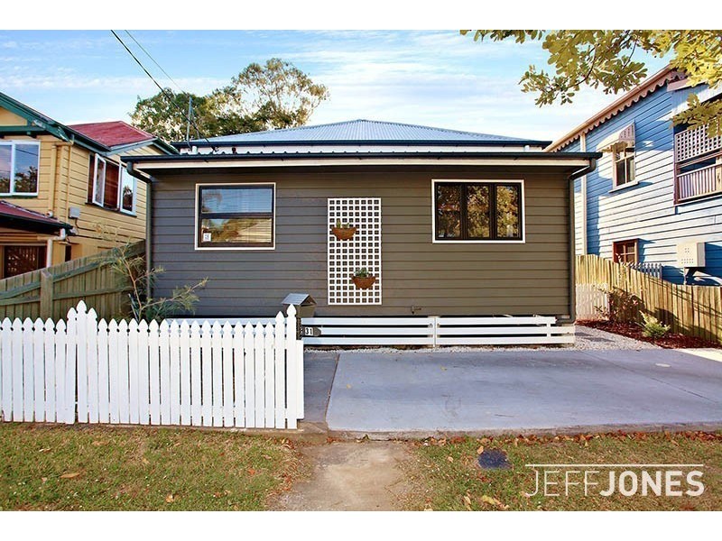 31 Baron Street, Greenslopes QLD 4120