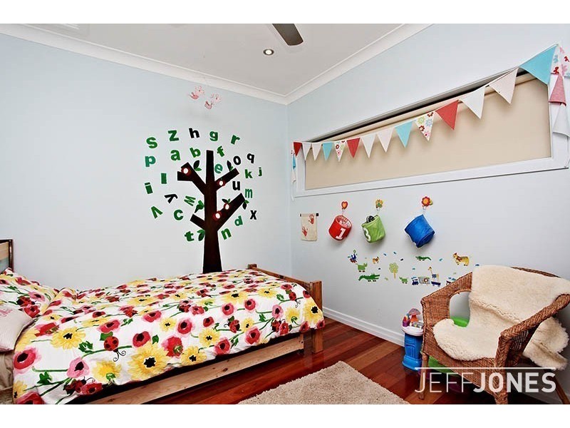 31 Baron Street, Greenslopes QLD 4120