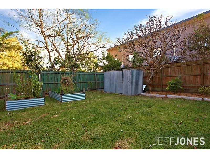 31 Baron Street, Greenslopes QLD 4120