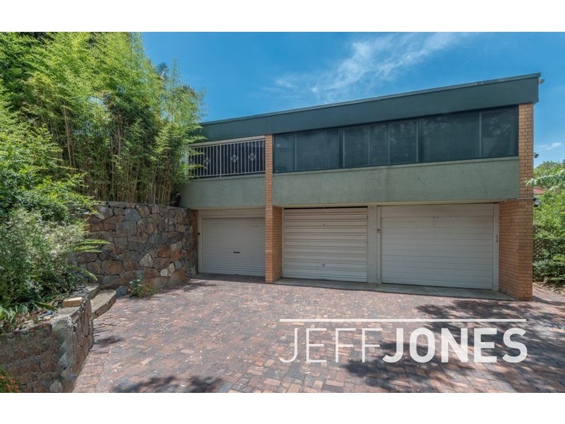 2/84 Rialto Street, Coorparoo QLD 4151