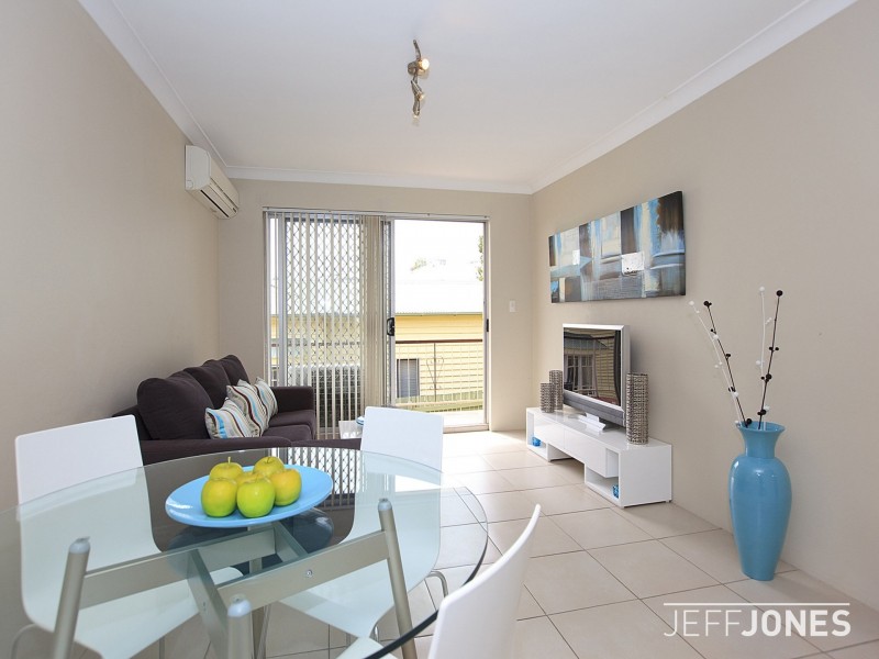 3/8 Drummond Street, Greenslopes QLD 4120