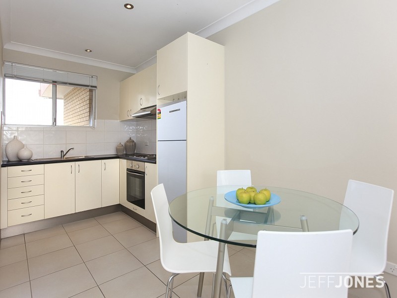 3/8 Drummond Street, Greenslopes QLD 4120