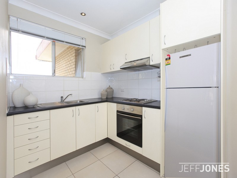 3/8 Drummond Street, Greenslopes QLD 4120