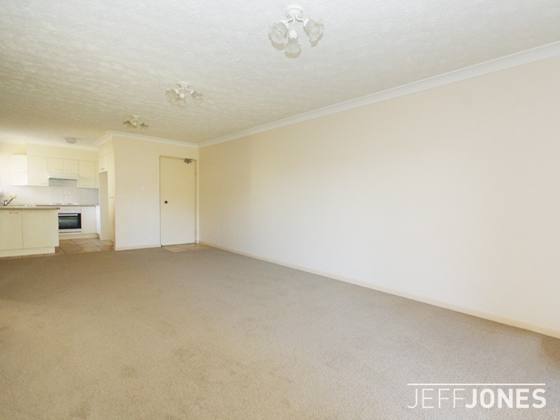 2/45 Macaulay Street, Coorparoo QLD 4151