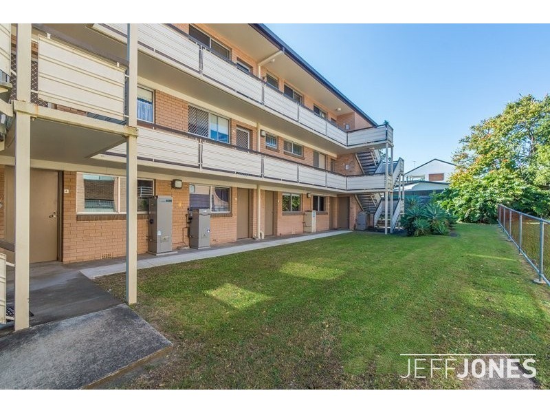 1/32 Galway Street, Greenslopes QLD 4120