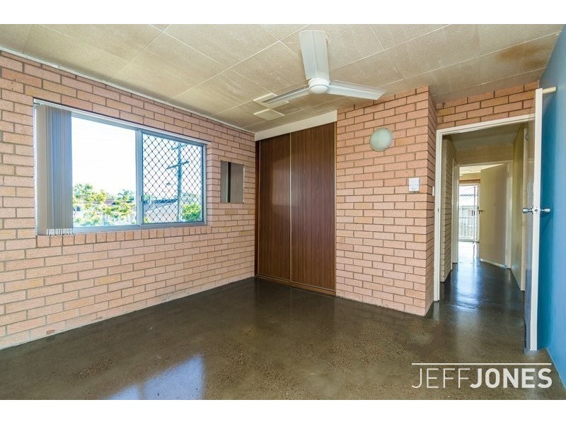 1/32 Galway Street, Greenslopes QLD 4120
