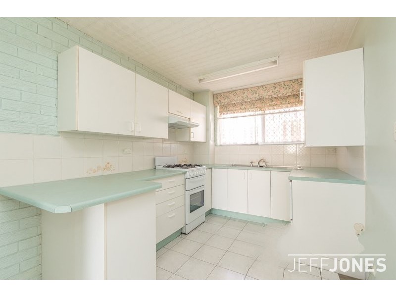 1/32 Galway Street, Greenslopes QLD 4120