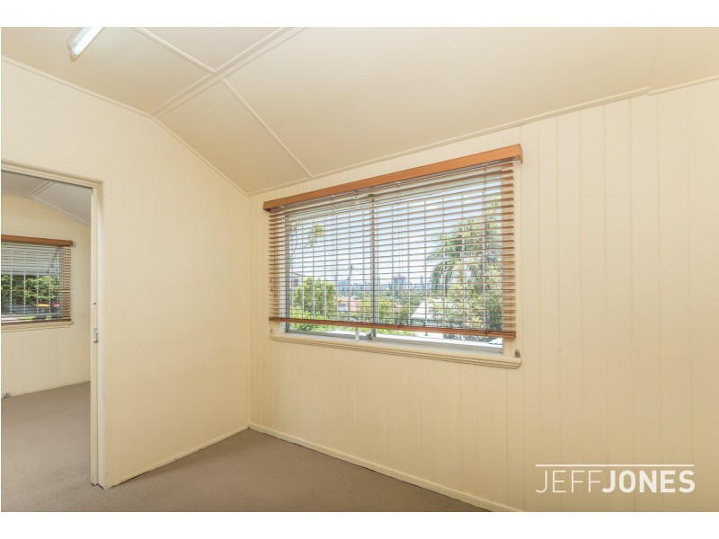 96 Peach Street, Greenslopes QLD 4120