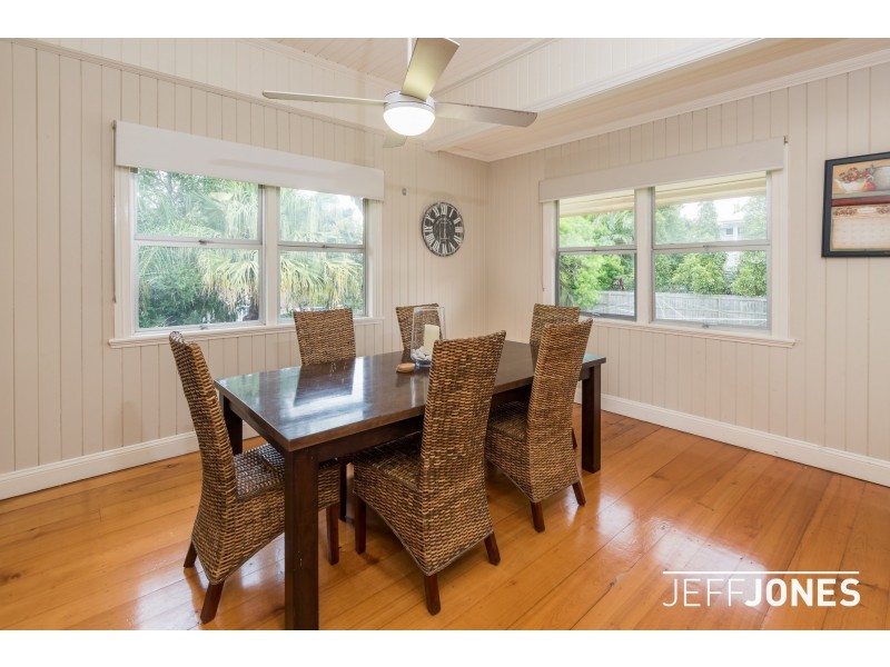 9 Rochdale Avenue, Tarragindi QLD 4121