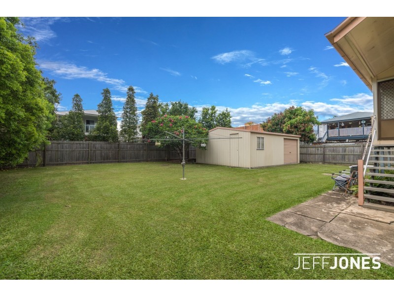 9 Rochdale Avenue, Tarragindi QLD 4121