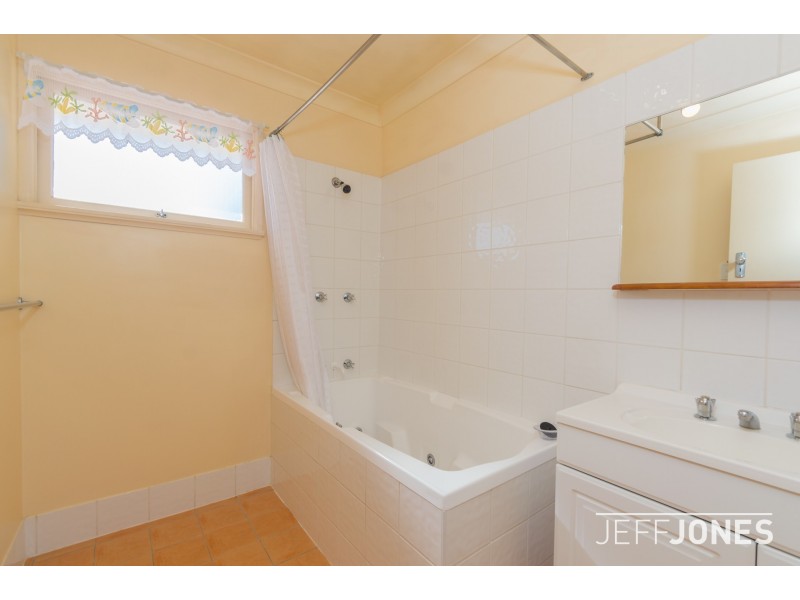 38 Merle Street, Carina QLD 4152