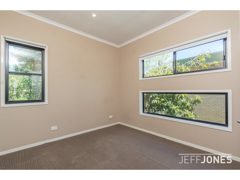1/52 Peach Street, Greenslopes QLD 4120