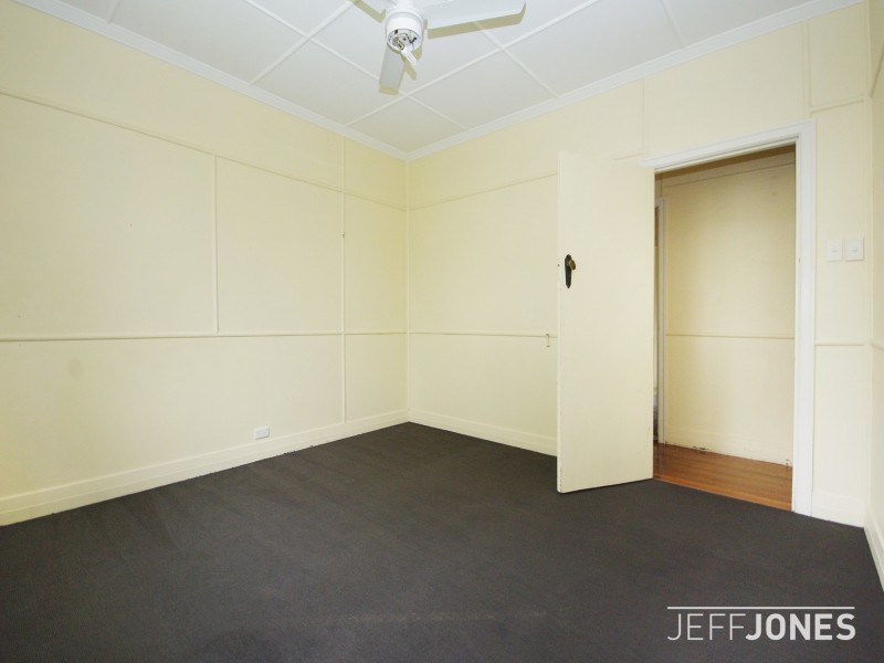 68 Hunter Street, Greenslopes QLD 4120