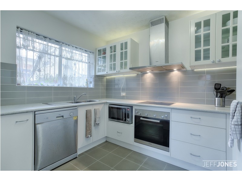 1/339 Cavendish Road, Coorparoo QLD 4151