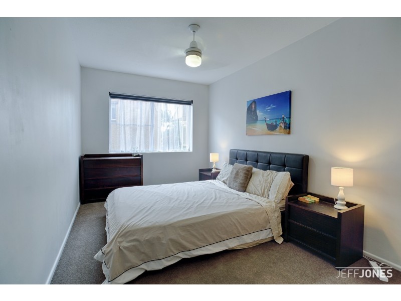 1/339 Cavendish Road, Coorparoo QLD 4151