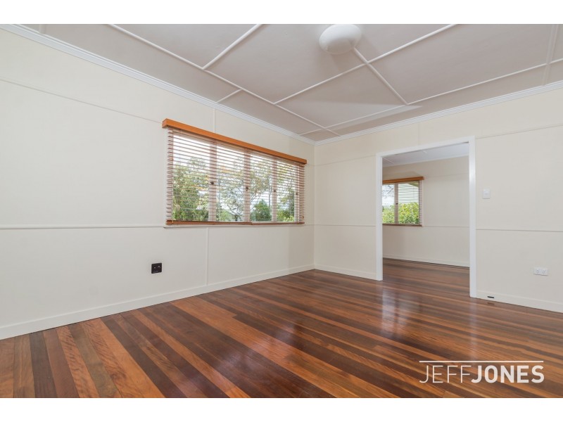 33 Sandon Street, Graceville QLD 4075