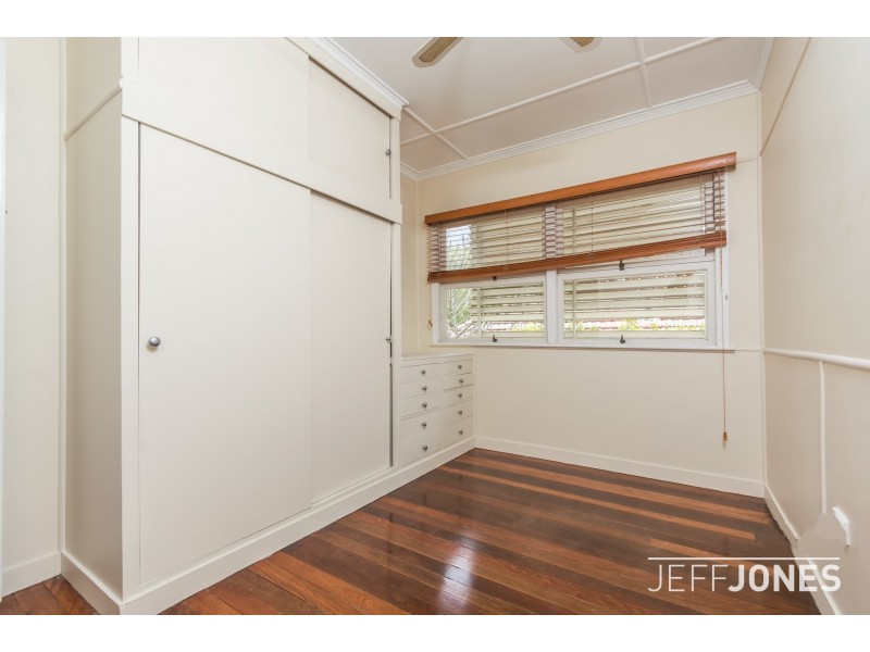 33 Sandon Street, Graceville QLD 4075