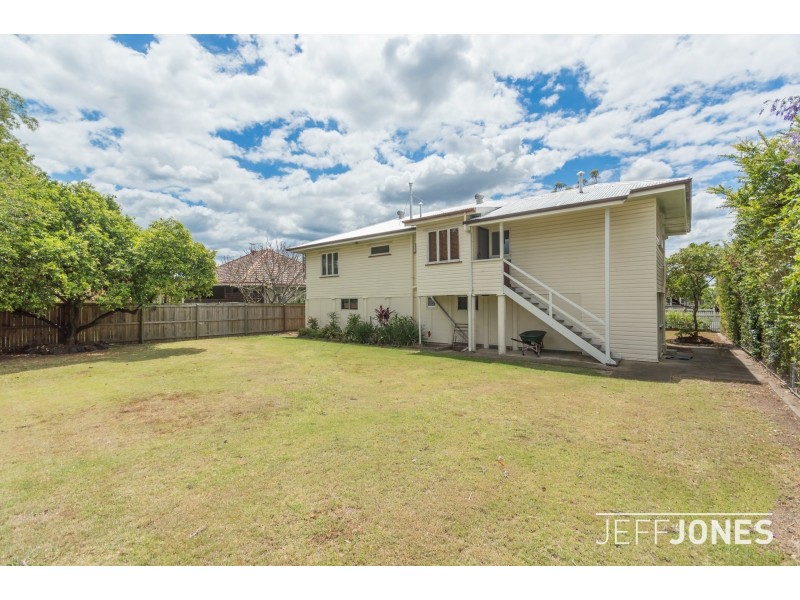 33 Sandon Street, Graceville QLD 4075