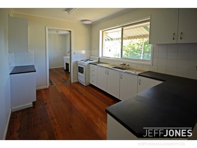 161 Fegen Drive, Moorooka QLD 4105