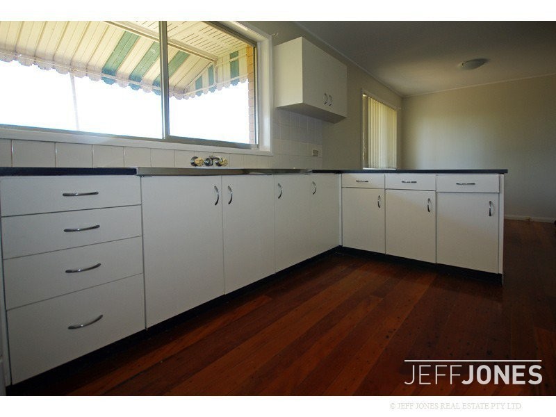 161 Fegen Drive, Moorooka QLD 4105