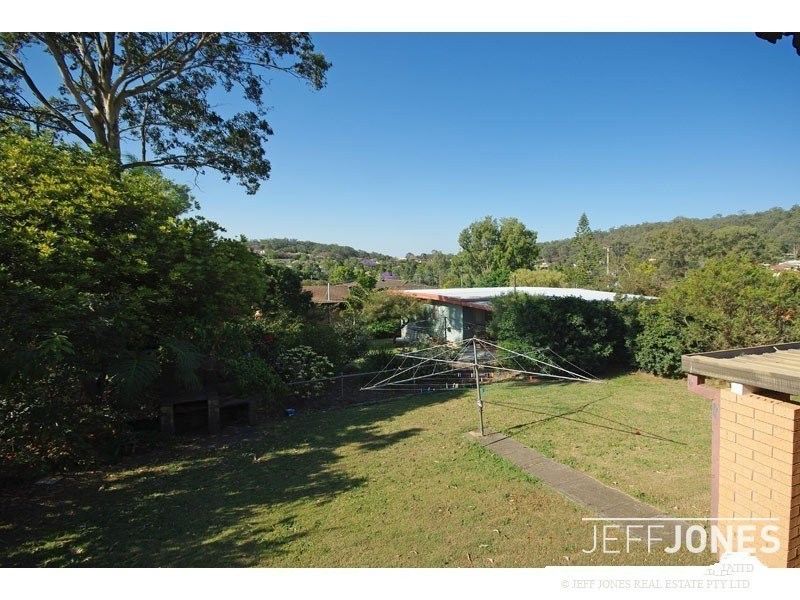 161 Fegen Drive, Moorooka QLD 4105