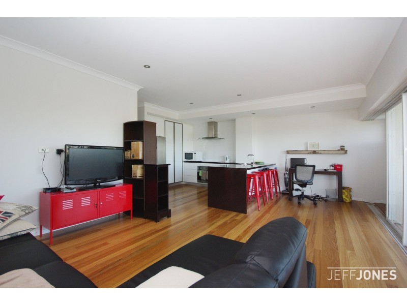 13/92-96 Norman Crescent, Norman Park QLD 4170