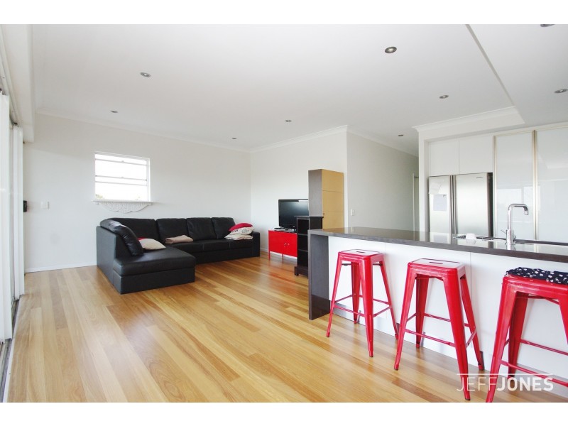 13/92-96 Norman Crescent, Norman Park QLD 4170