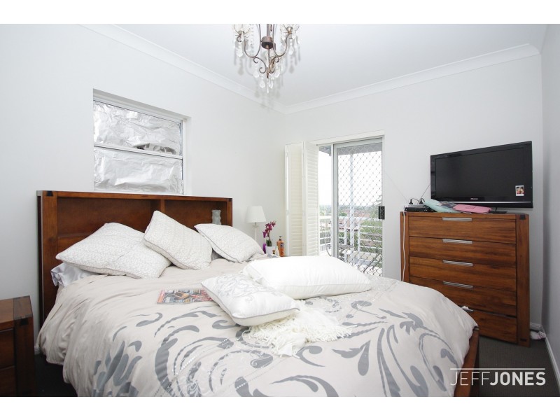 13/92-96 Norman Crescent, Norman Park QLD 4170
