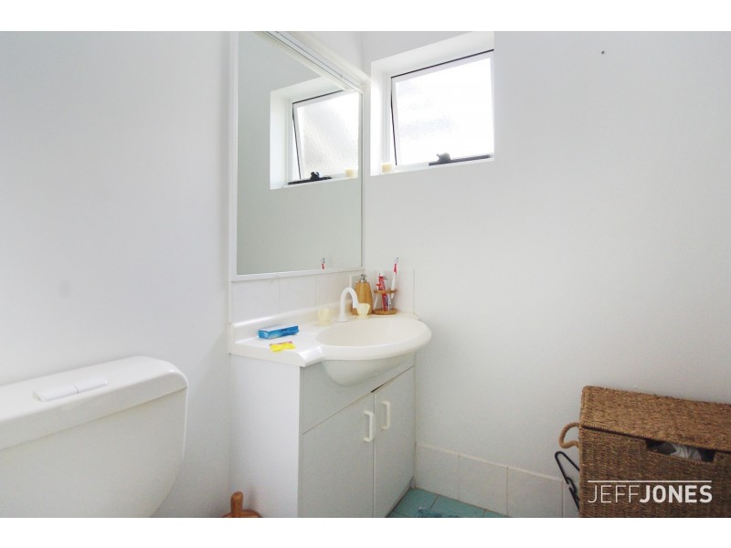 13/92-96 Norman Crescent, Norman Park QLD 4170