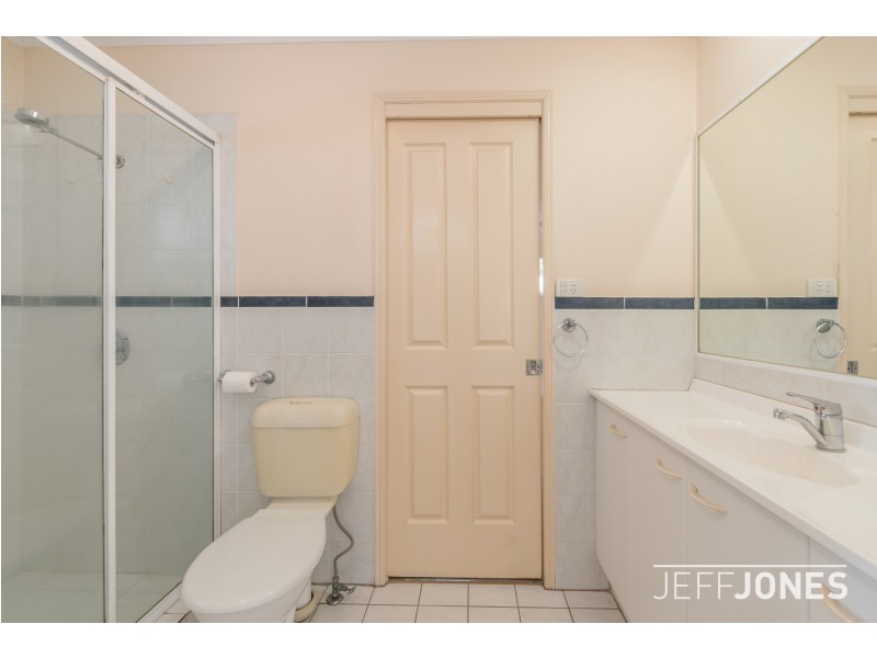 8/17 Hubert Street, Woolloongabba QLD 4102