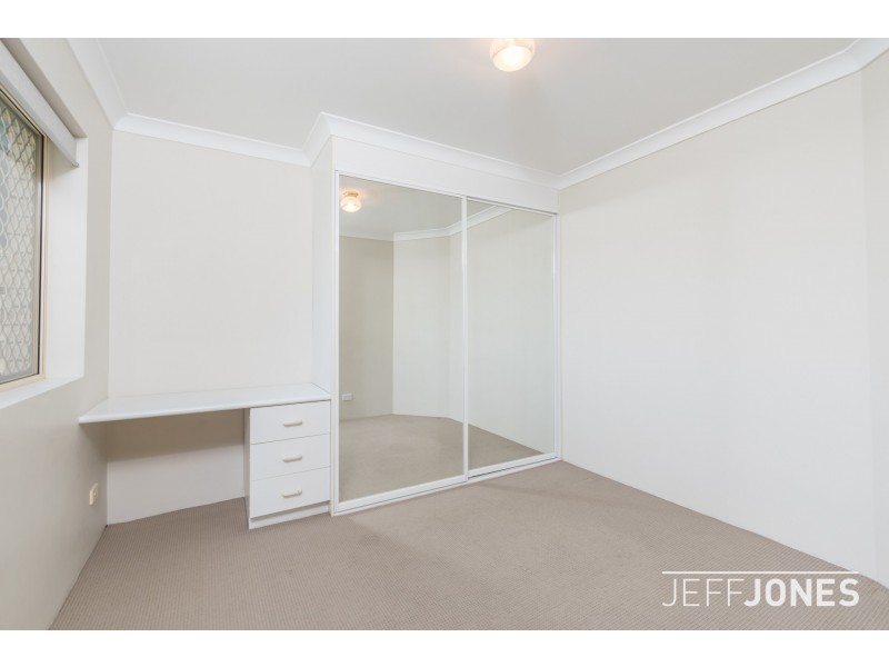 8/27 Nelson Street, Coorparoo QLD 4151