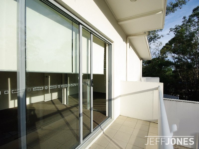 23/108 Nicholson Street, Greenslopes QLD 4120