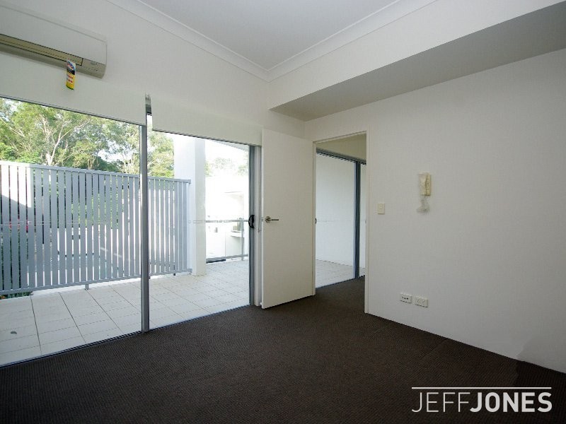 23/108 Nicholson Street, Greenslopes QLD 4120