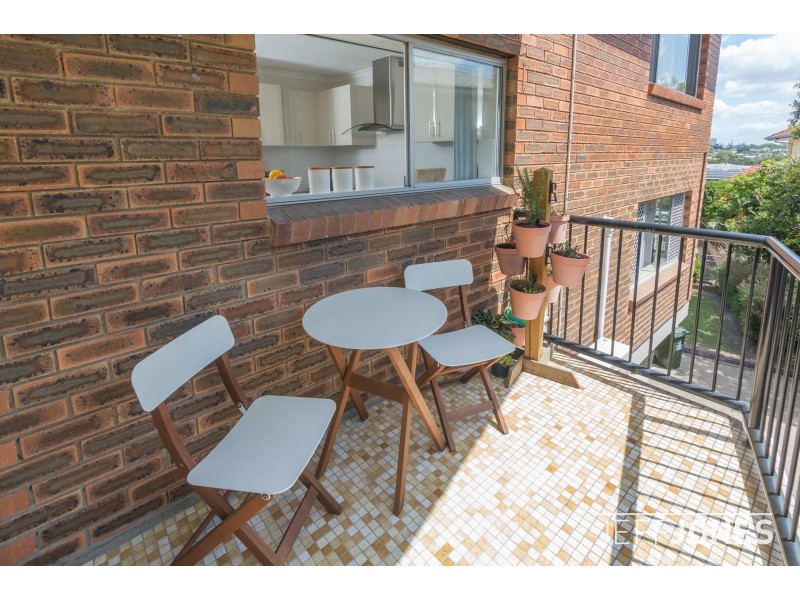 2/42 Eighth Avenue, Coorparoo QLD 4151