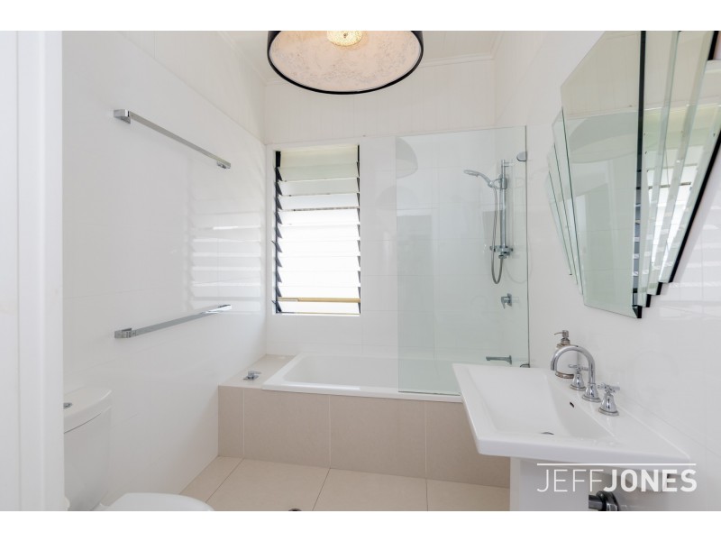 60 Ridge Street, Greenslopes QLD 4120