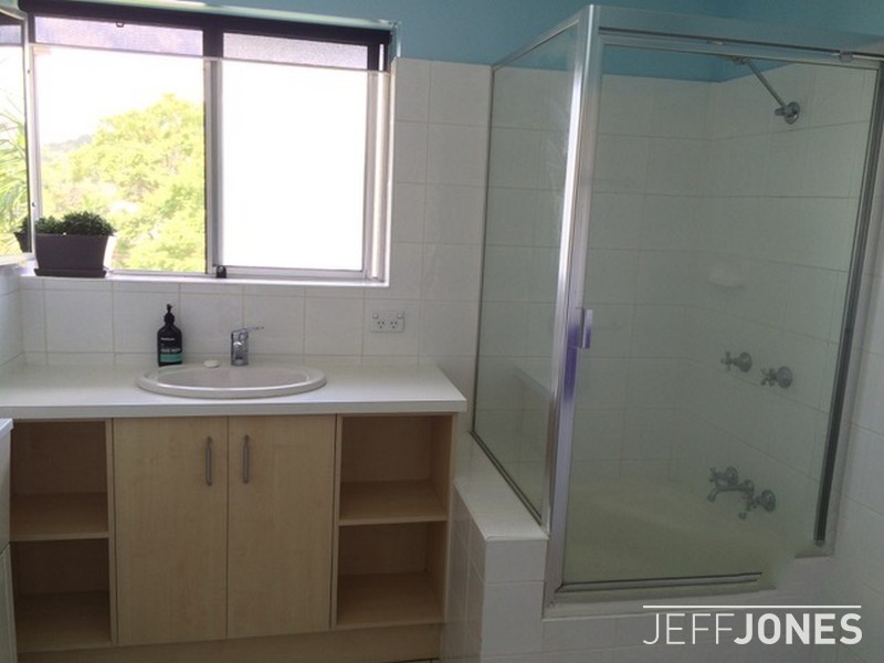 4/21 Embie Street, Holland Park West QLD 4121