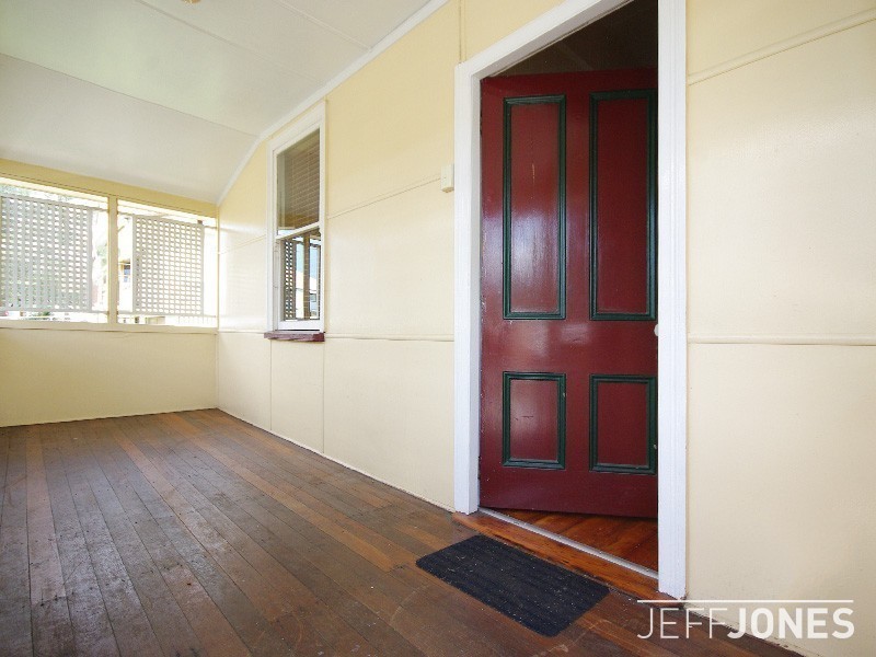 21 Mossgrove Street, Woolloongabba QLD 4102