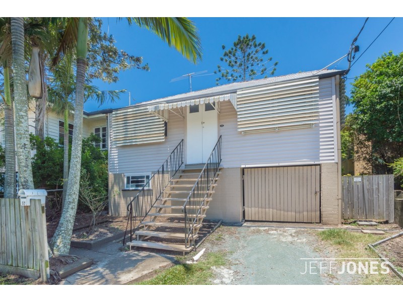 52 Peach Street, Greenslopes QLD 4120