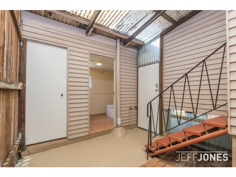 52 Peach Street, Greenslopes QLD 4120