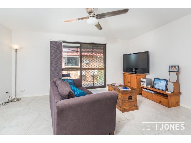 2/7 Zillah Street, Greenslopes QLD 4120