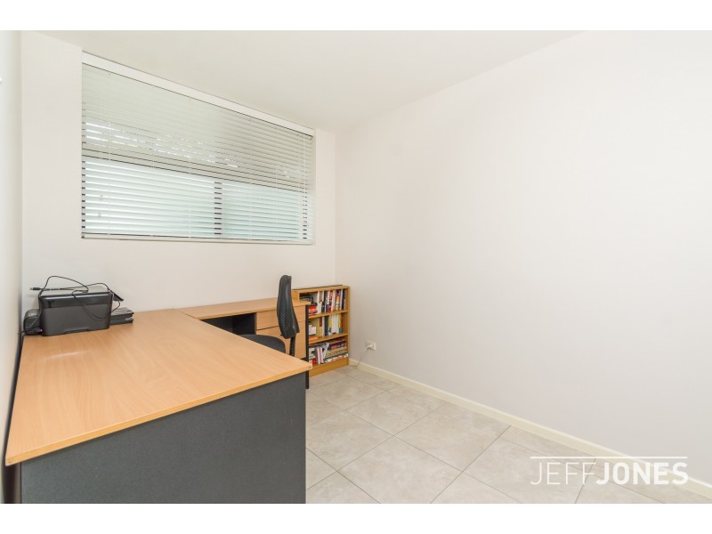 2/7 Zillah Street, Greenslopes QLD 4120
